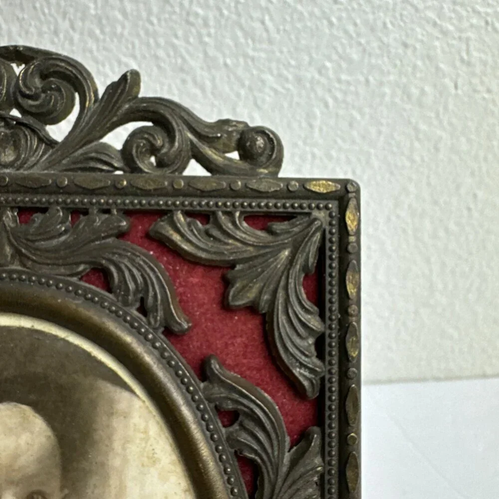 Antique art nouveau